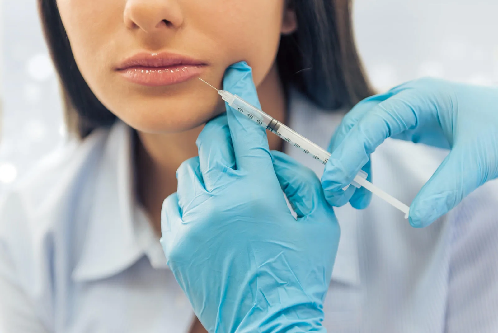 acide hyaluronique volumateur pour lèvres