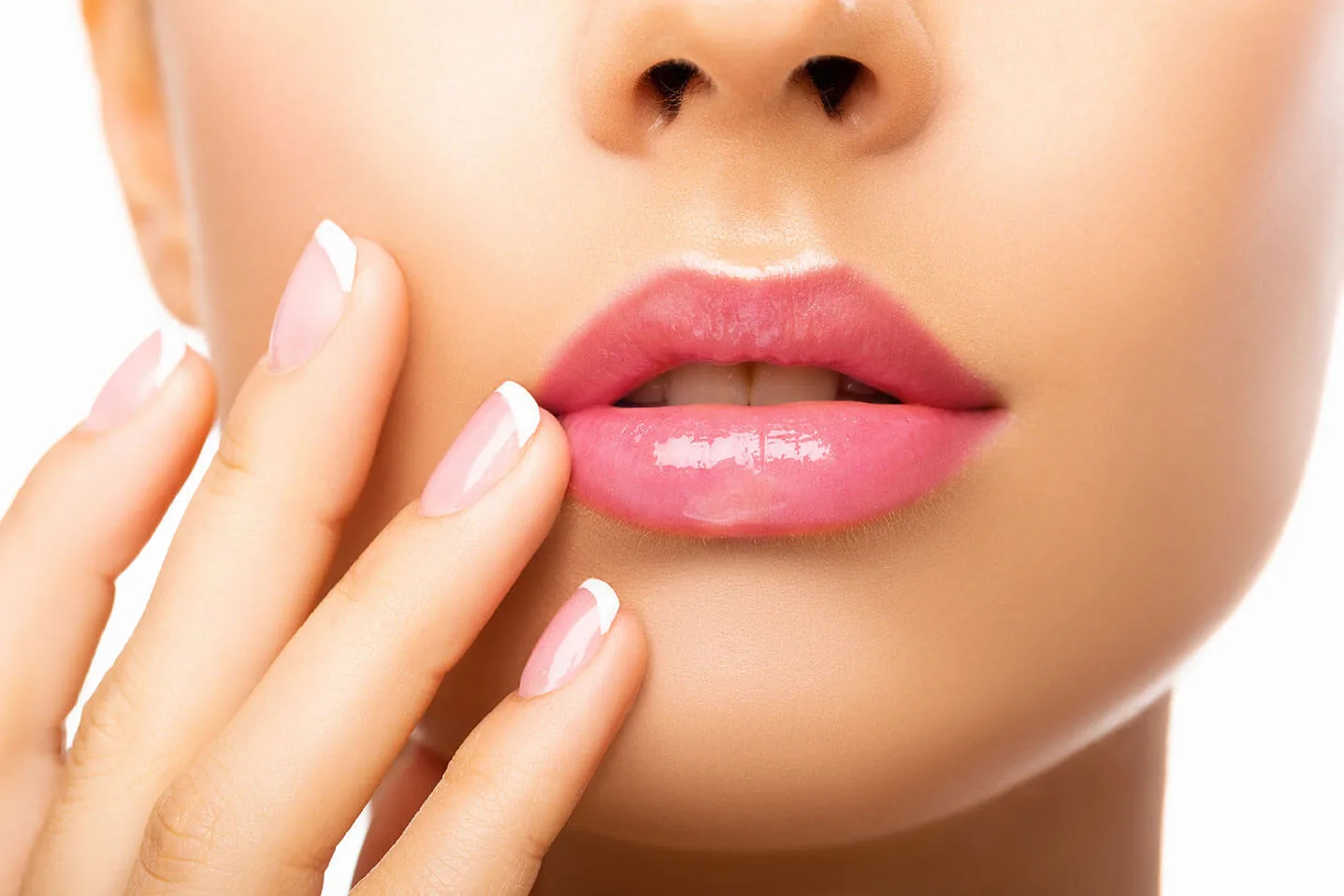 Lip lift, le lifting de la lèvre supérieure