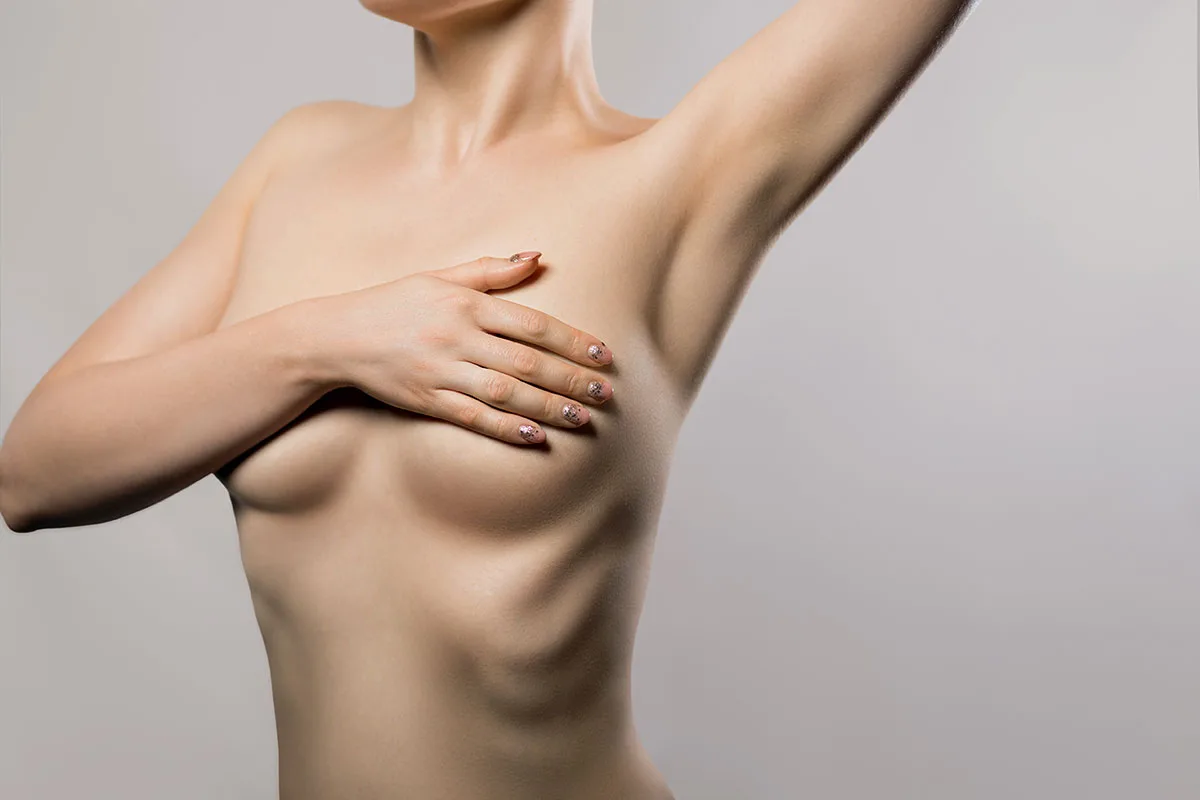 augmentation mammaire composite, implants et injection de graisse
