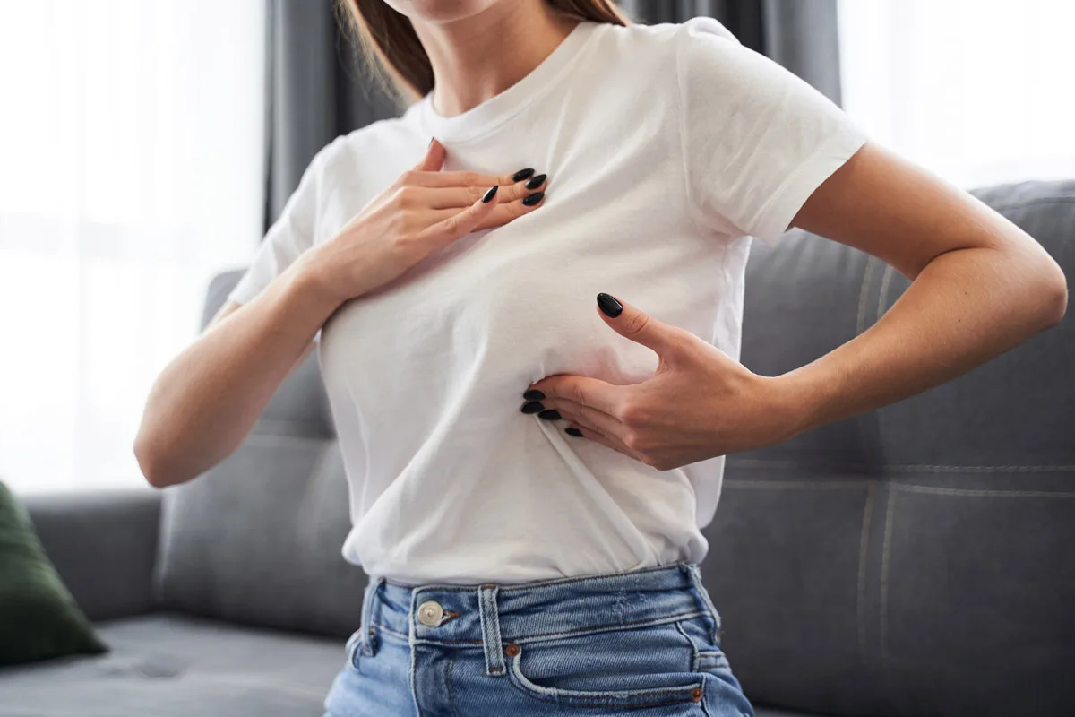 rupture-implant-mammaire-dr-haddad-chirurgien-esthetique-paris Douleur après rupture ou fuite sur prothèse mammaire
